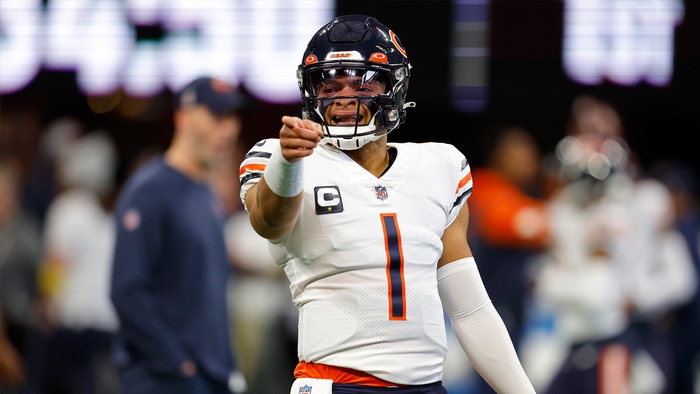 “Chicago Bears 2023 NFL Season: Rivals, Schedule, and Analysis”