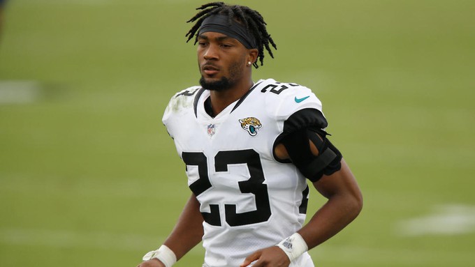 CJ Henderson es traspasado a Carolina