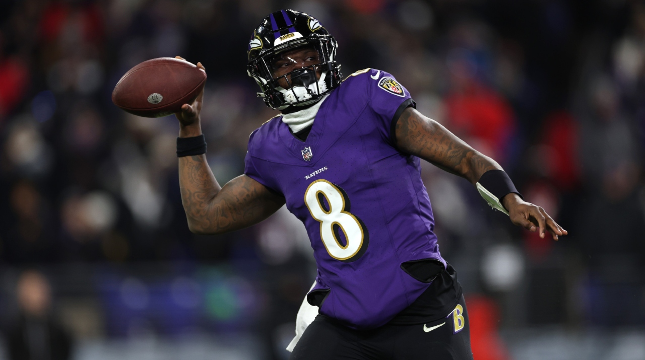 Lamar Jackson impone récord en la historia de los Playoffs de la NFL gracias a su gran partido con Baltimore Ravens