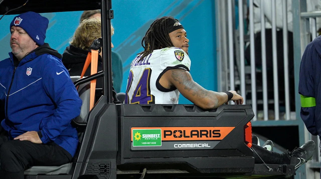 Baltimore Ravens confirma que una de sus estrellas ofensivas no estará lista para la NFL 2024