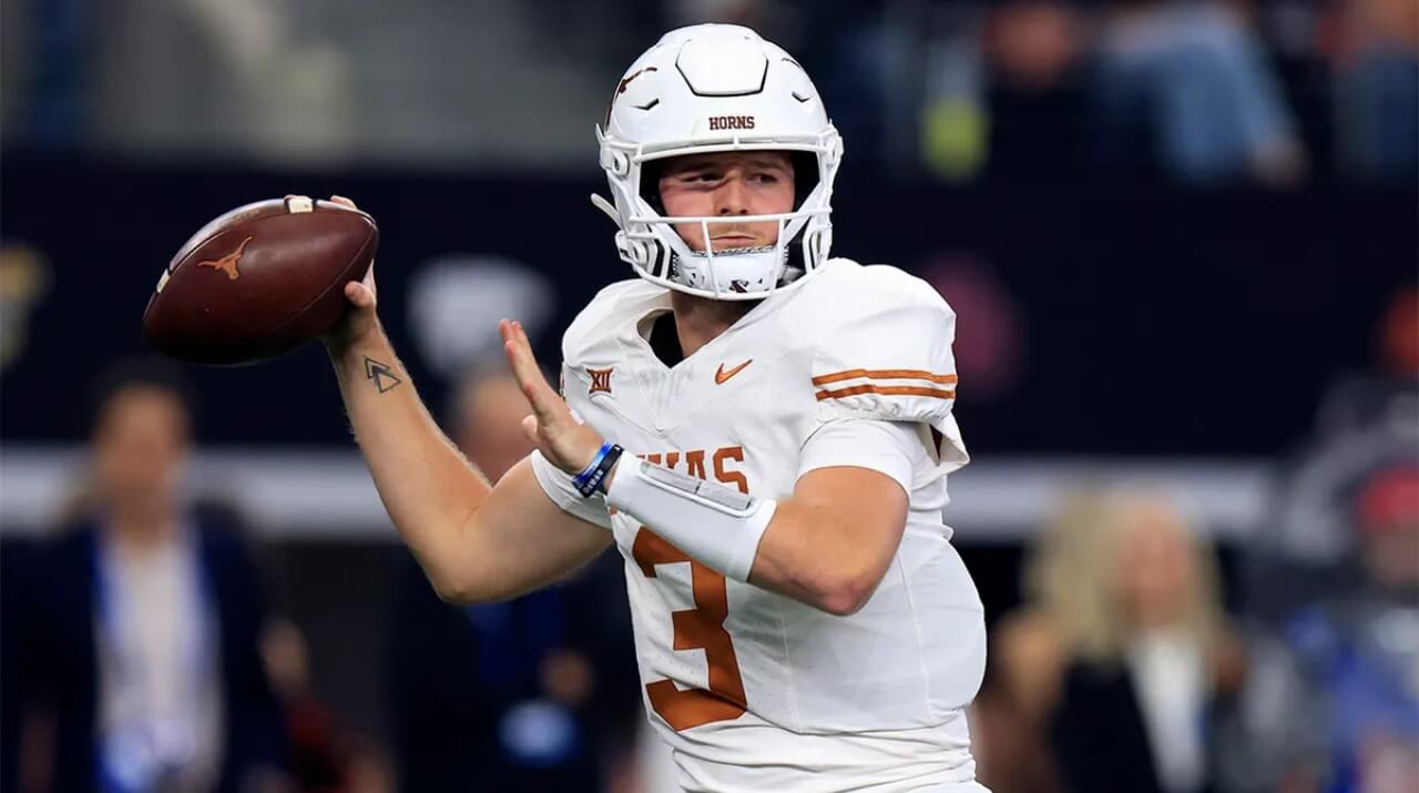 El mariscal de Texas, Quinn Ewers, fue nominado para recibir un importante premio