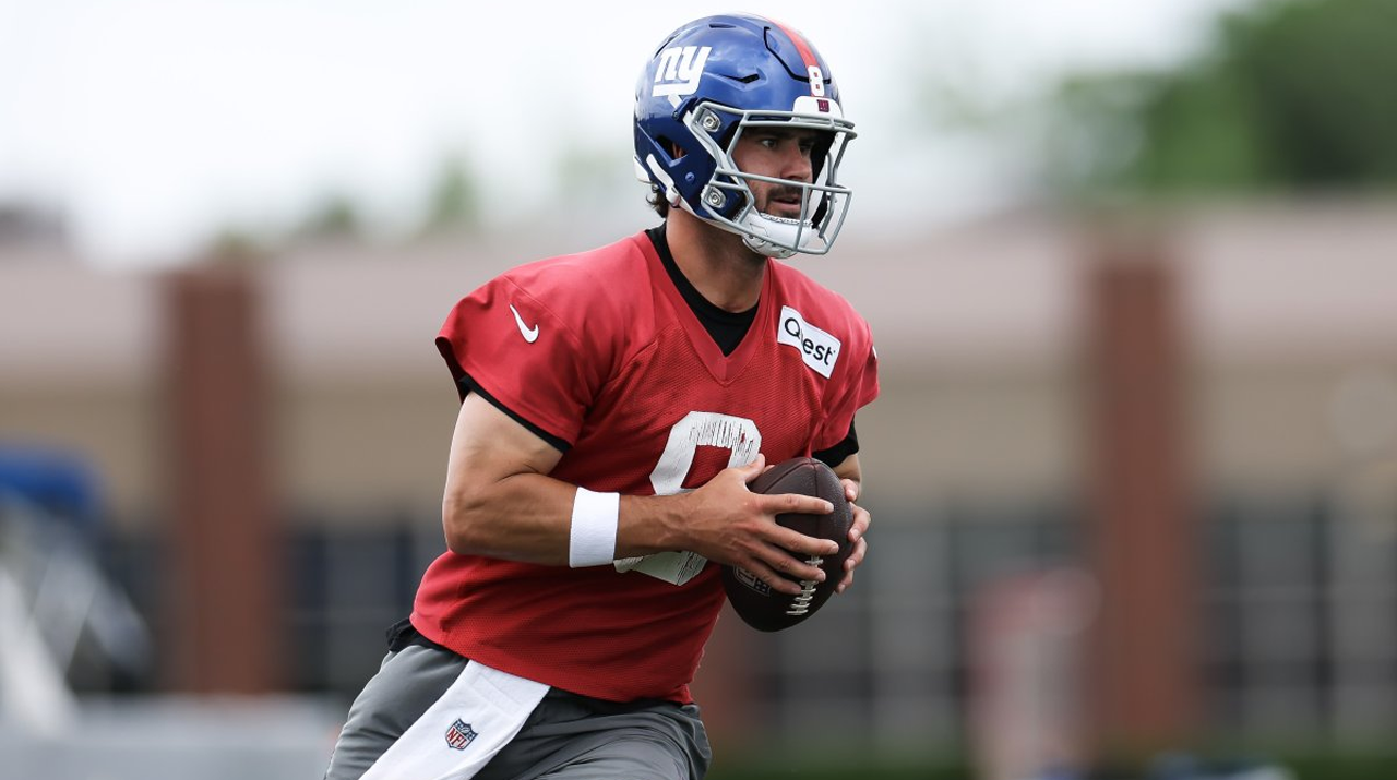 San Francisco 49ers considera contratar a Daniel Jones tras la lesión de Brock Purdy