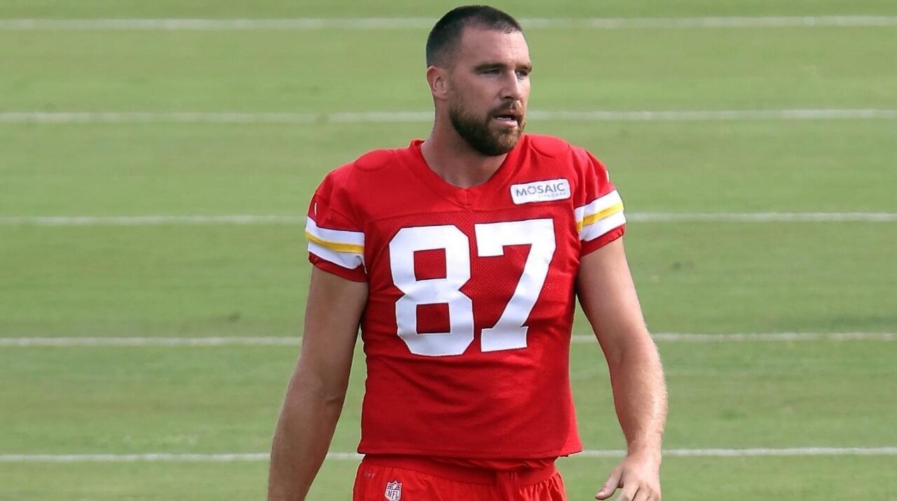 Travis Kelce escaló en lista exclusiva en la historia de la NFL en la victoria de Kansas City Chiefs